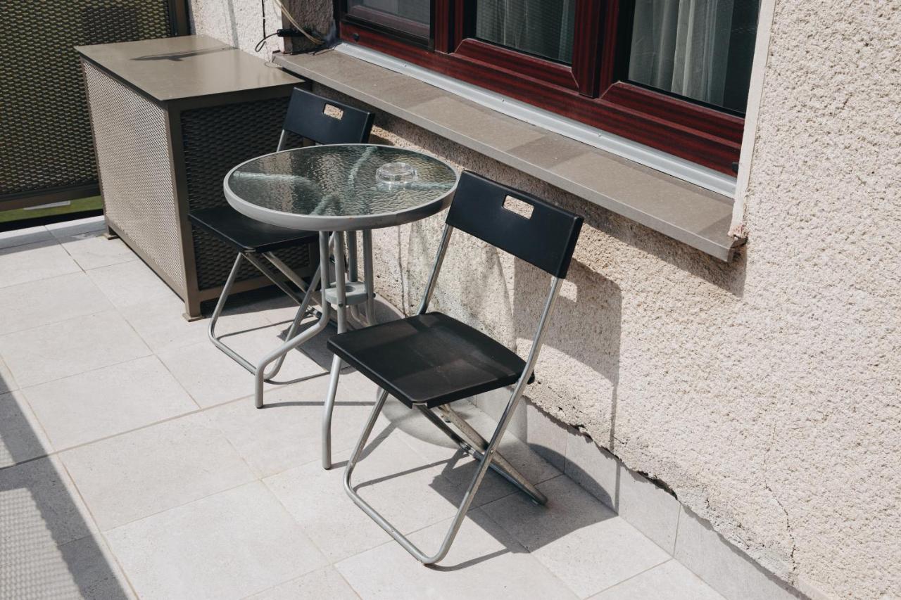 Kostomlaty nad Labem Alisa Apartments מראה חיצוני תמונה